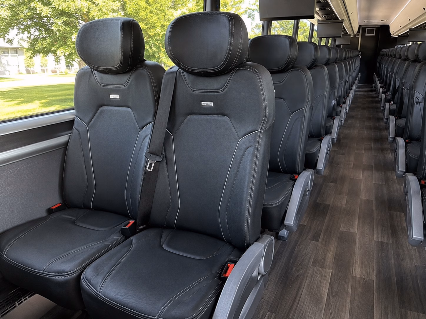how the type of bus changes the price in queens new york