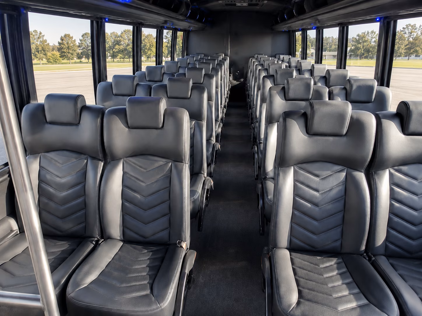 minibus rentals for smaller prom groups in queens