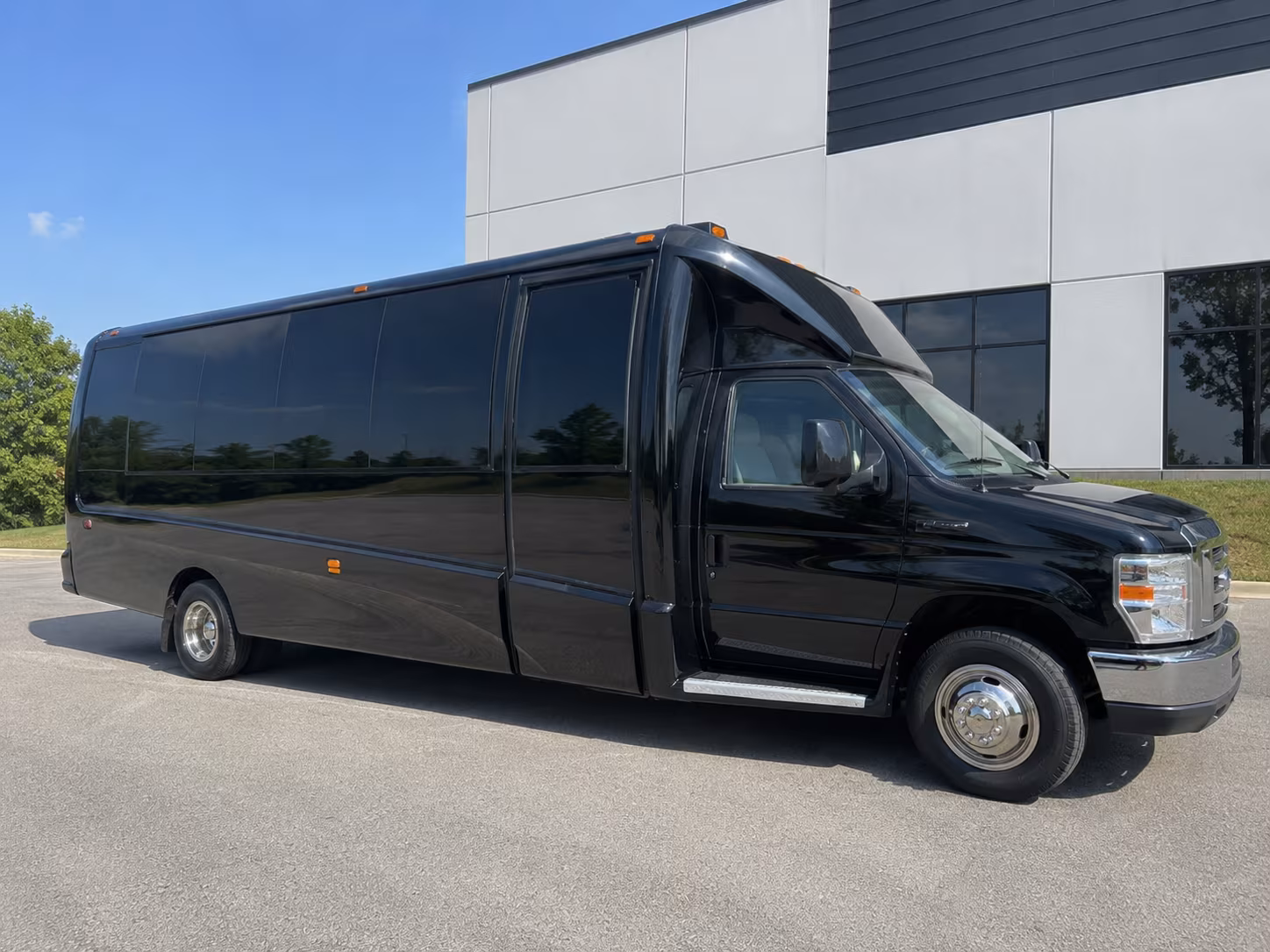 party buses for prom night in queens from pickup to the last song