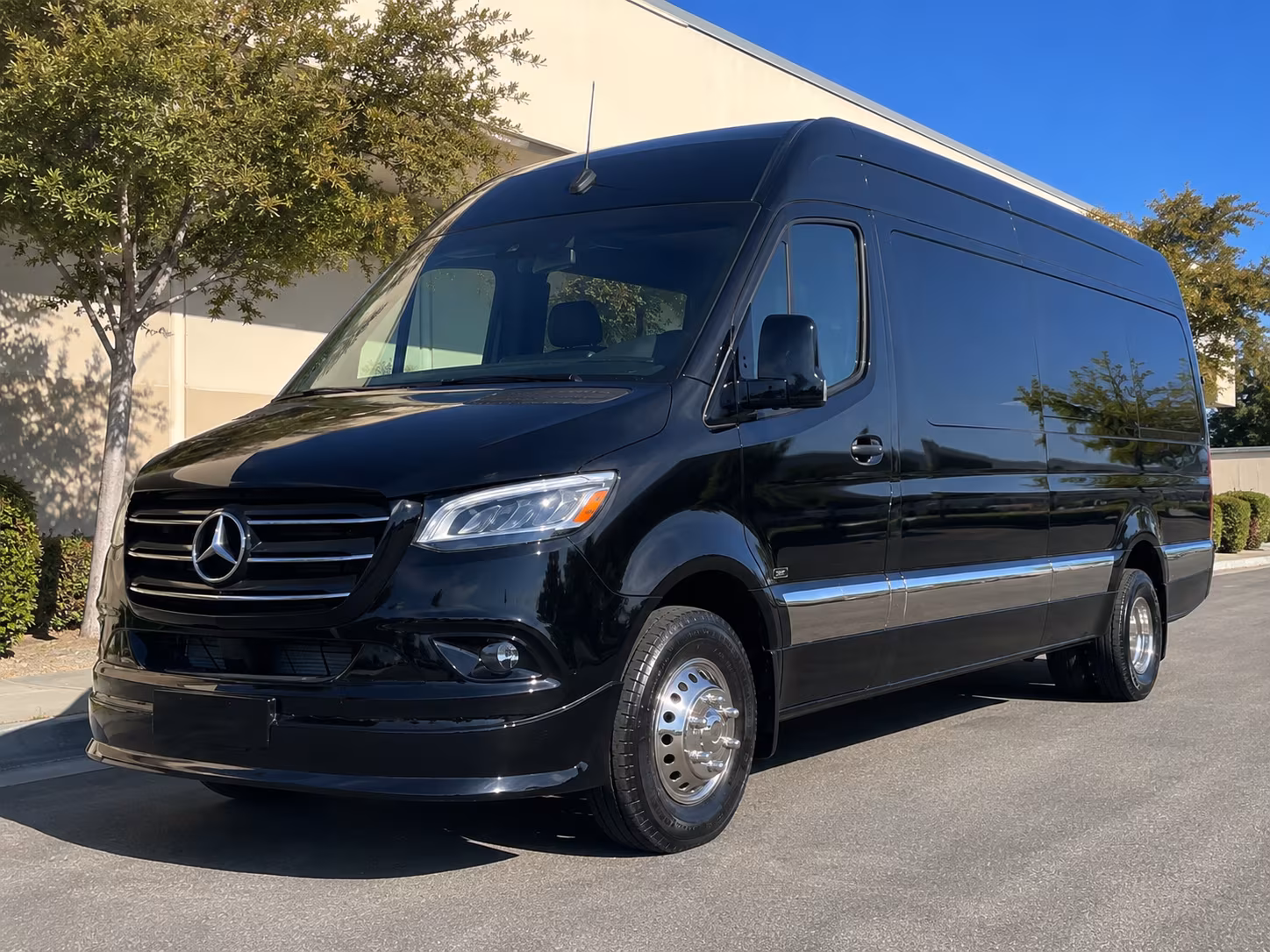 queens airport transportation