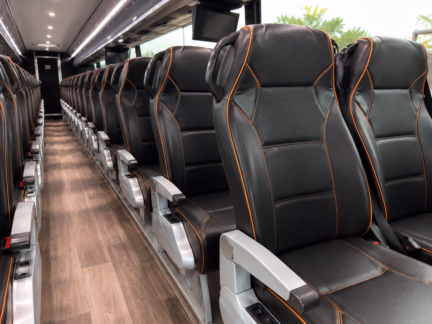 we help you compare every bus type available for queens weddings so you always find the right fit